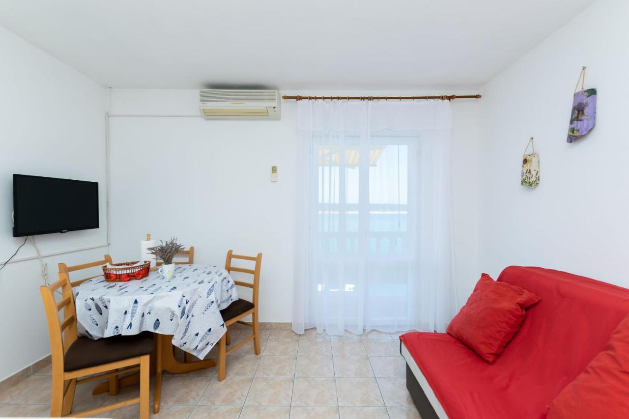 Apartments Biserka Barbat na Rabu Bagian luar foto