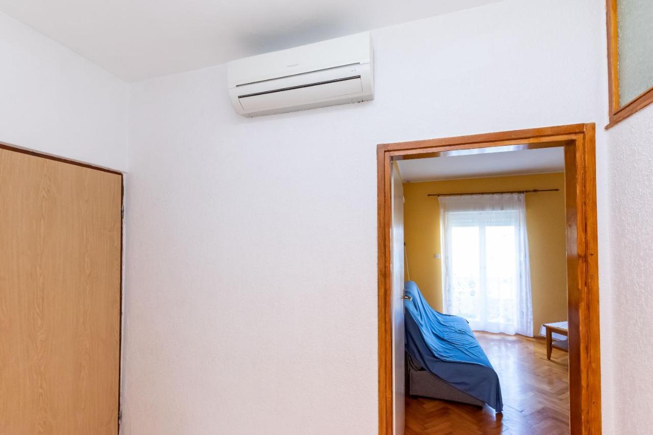 Apartments Biserka Barbat na Rabu Bagian luar foto